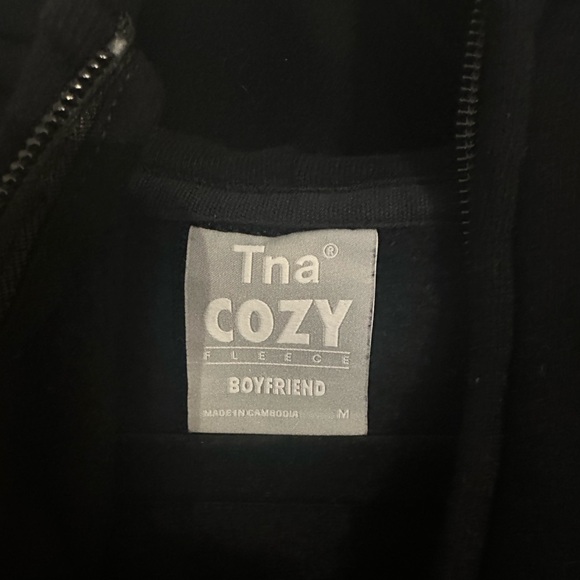 Aritzia TNA Cozy Fleece Boyfriend Zip Hoodie M - Picture 3 of 3